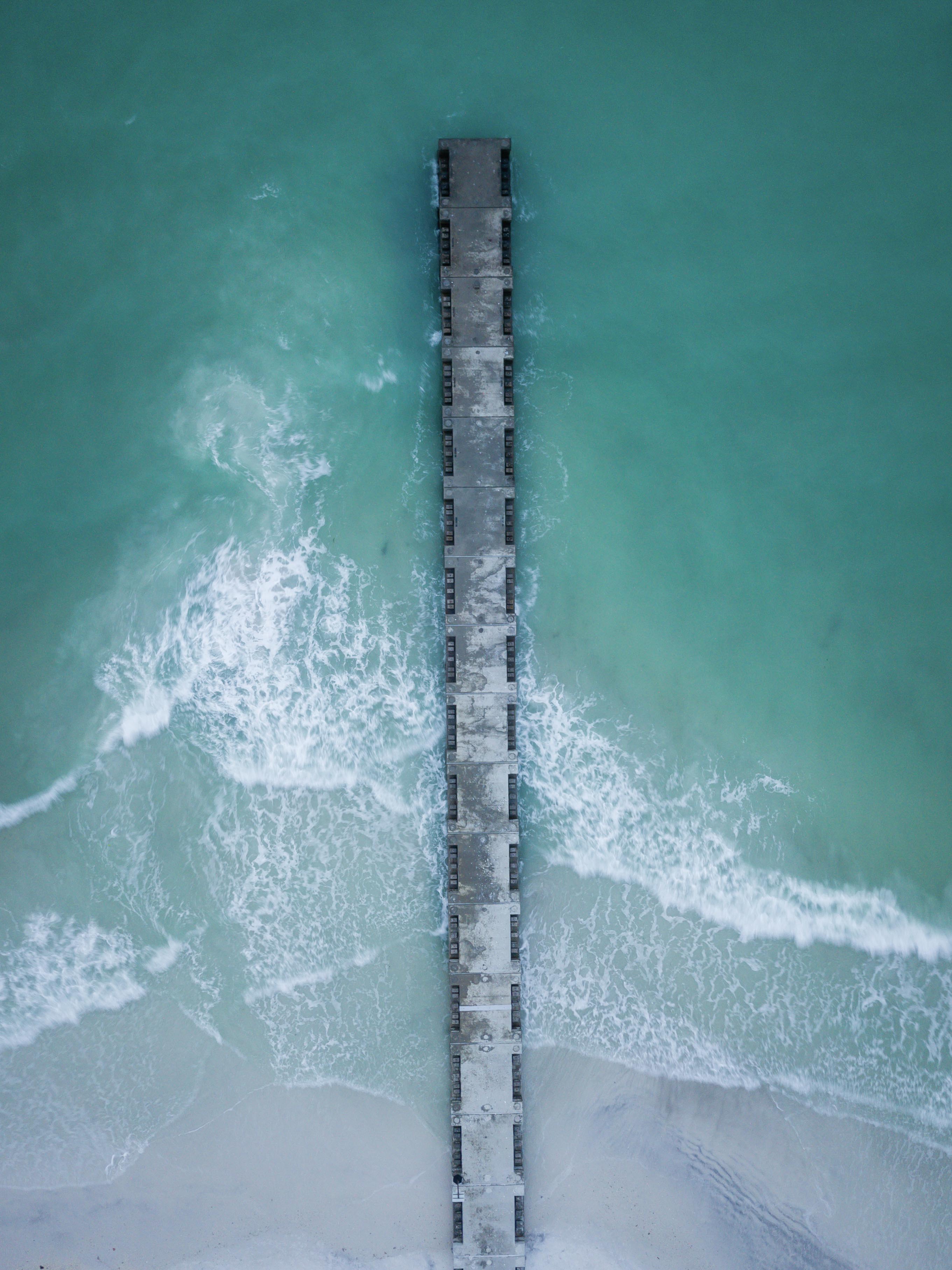 Dangerous Trends in Sarasota Waters<br />
