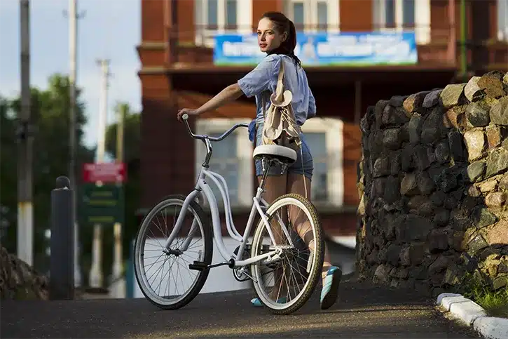 Your Guide to Bike Crashes , Injuries, and Legal Rights Your Guide to Bike Crashes , Injuries, and Legal Rights